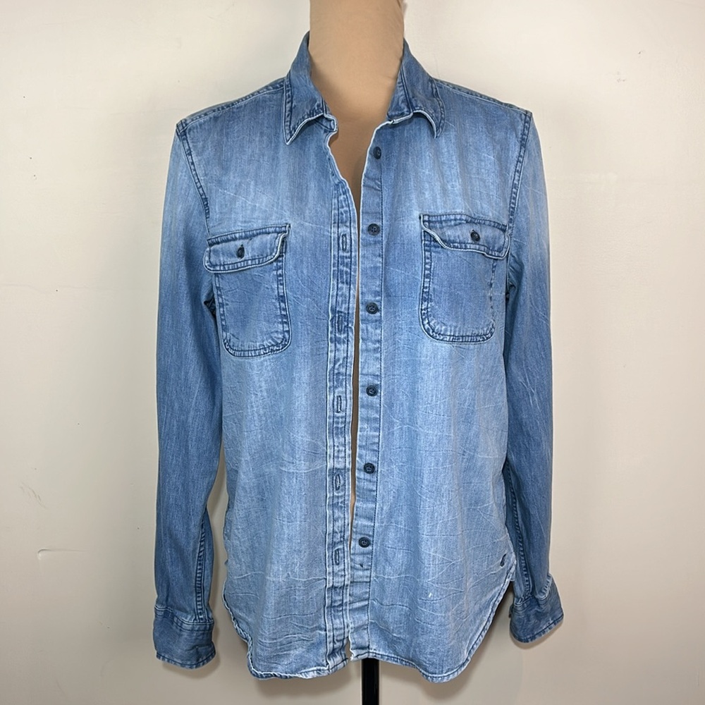 American Eagle 100% cotton denim button down shirt size large
